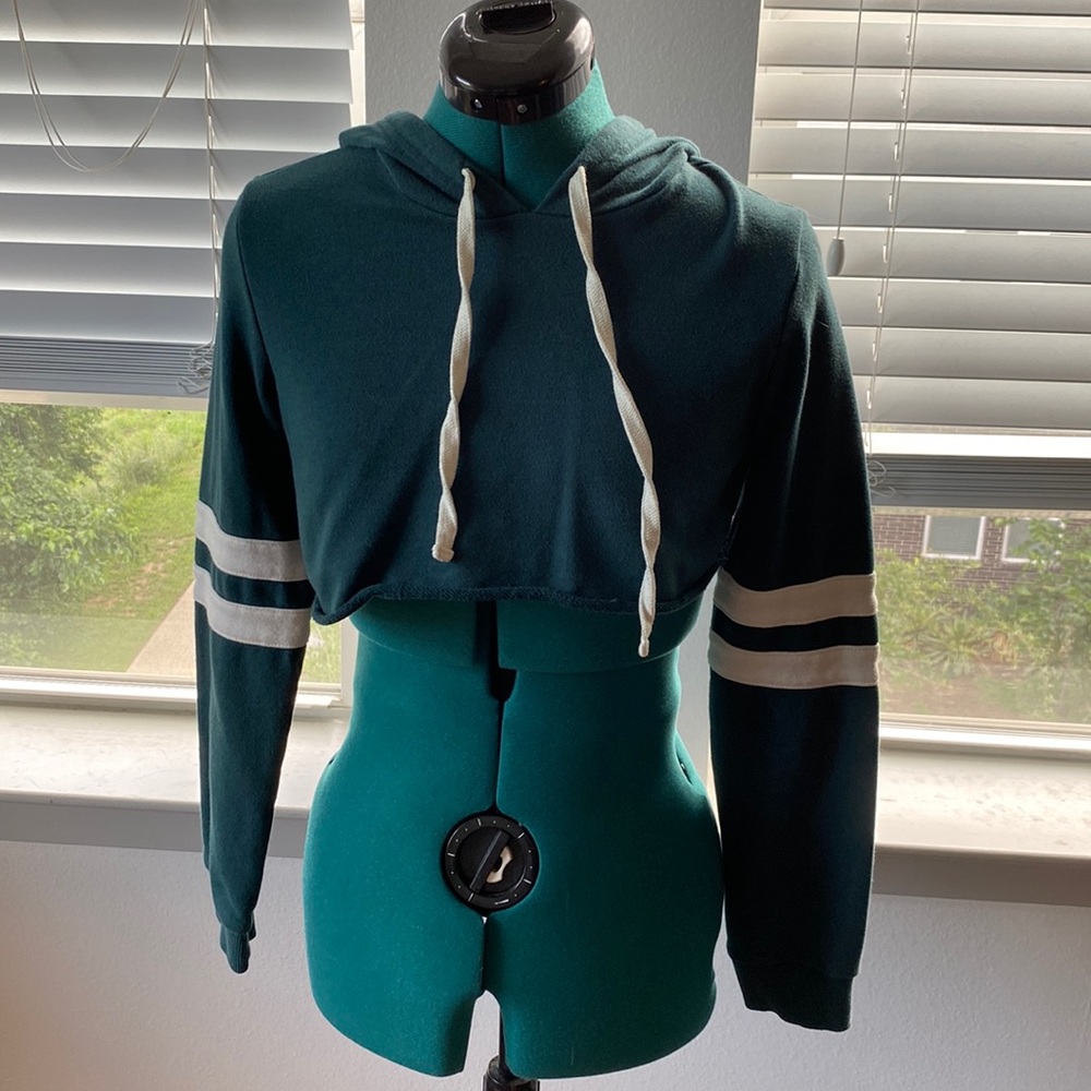 Forever 21 green stripe crop top hoodie